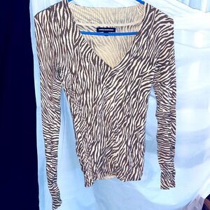 Preloved Express Design Studio Tan Zebra Print Long Sleeve V Neck Top Size XS